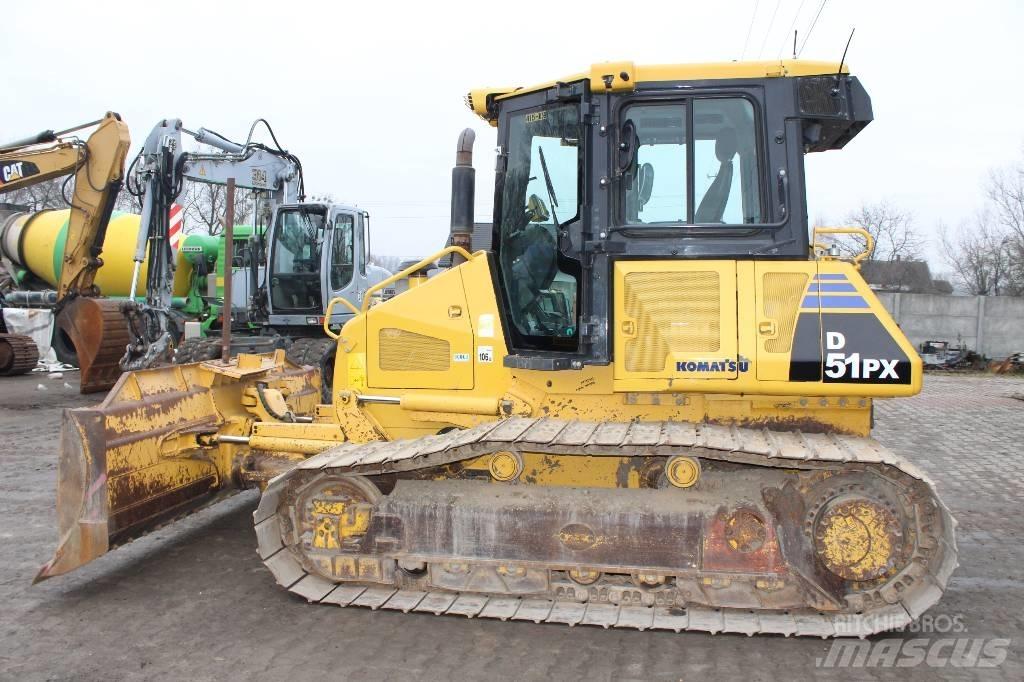Komatsu D 51 PX-22 Buldooserid