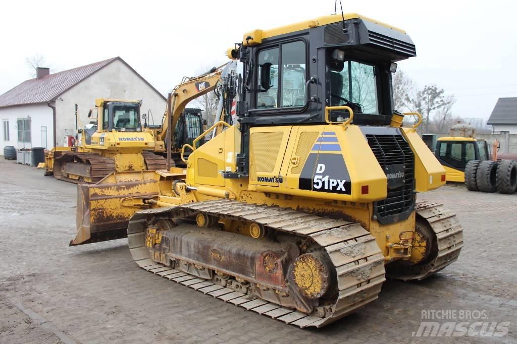 Komatsu D 51 PX-22 Buldooserid