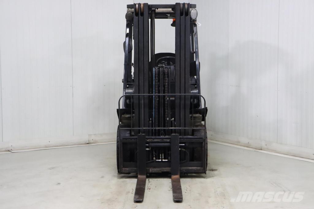 Nissan U1D2A20LQ Gaasitõstukid