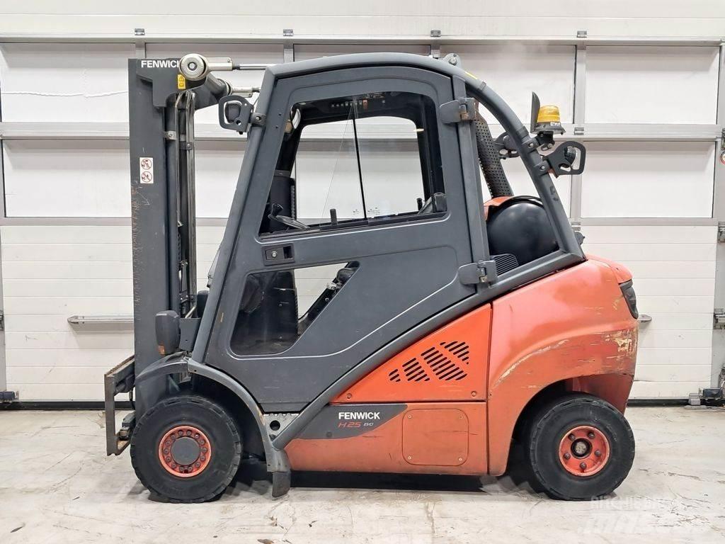 Linde H25T-02 Gaasitõstukid