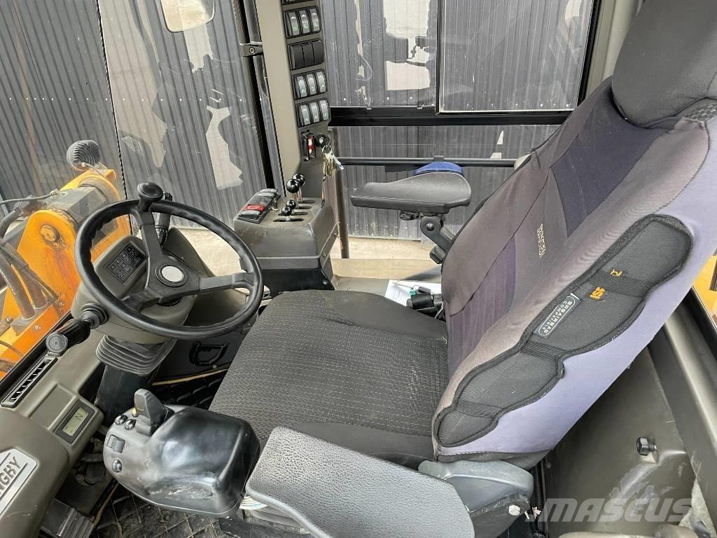 Ljungby L 13 Rataslaadurid