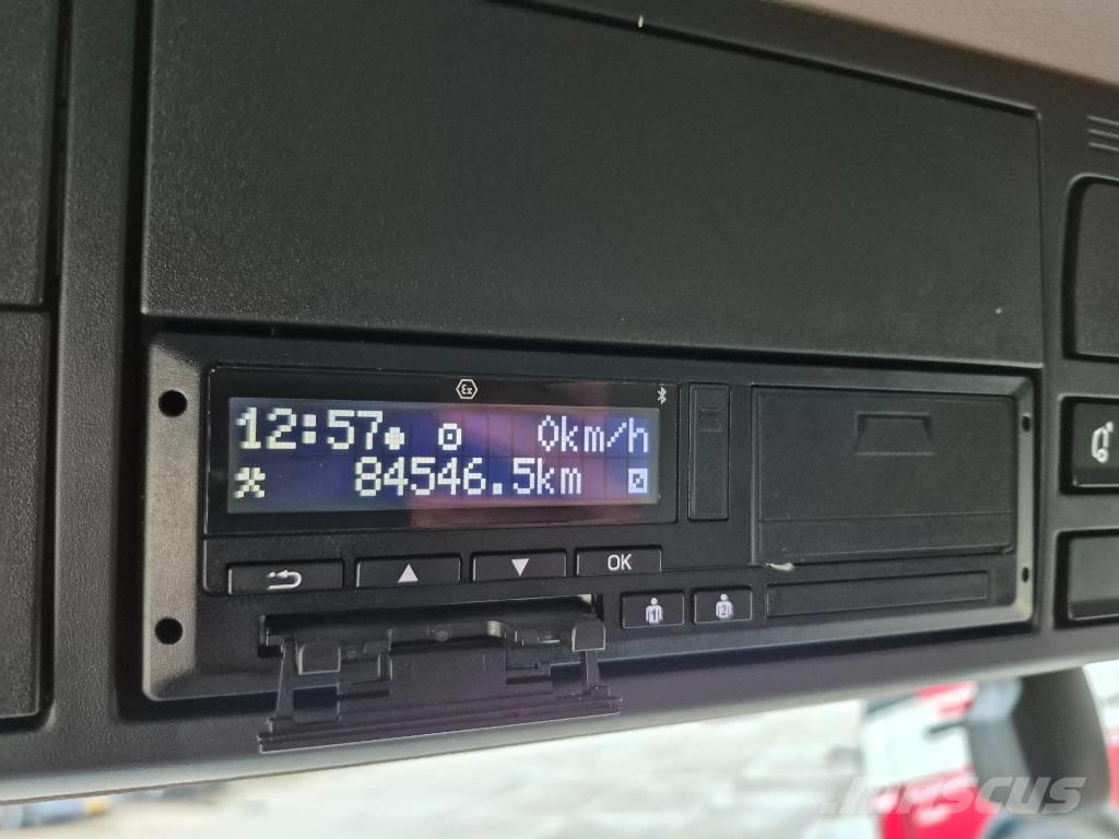 DAF XD 370 Tentautod