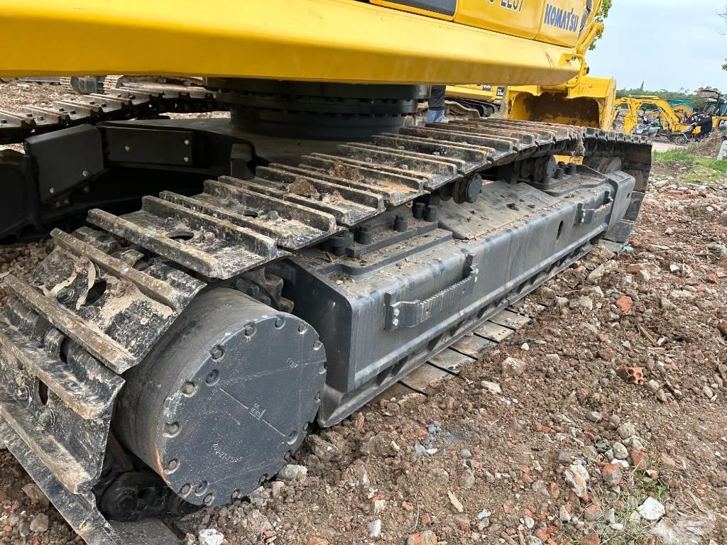 Komatsu PC 450-8 Roomikekskavaatorid