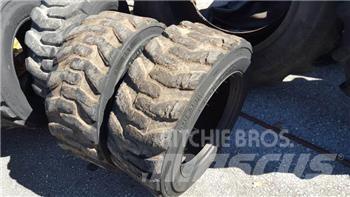 Bobcat Pneus 10-16.5 Rehvid, rattad ja veljed