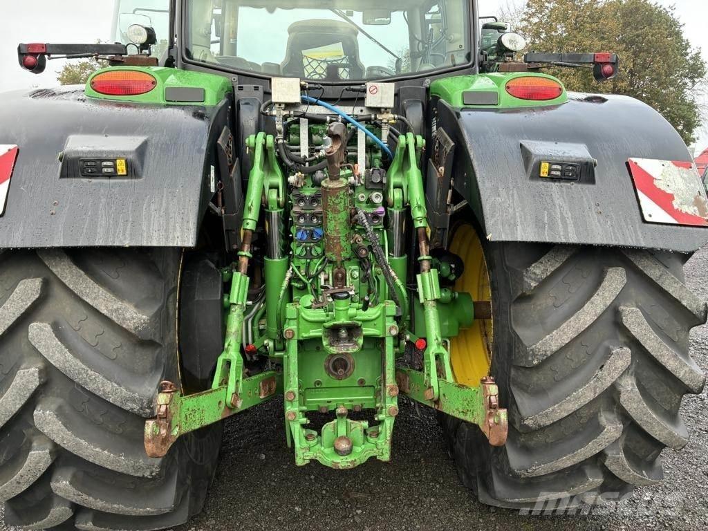 John Deere 6215R Traktorid