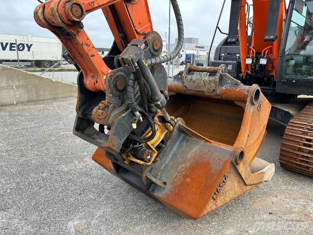 Hitachi ZX 210 LC-6 Roomikekskavaatorid