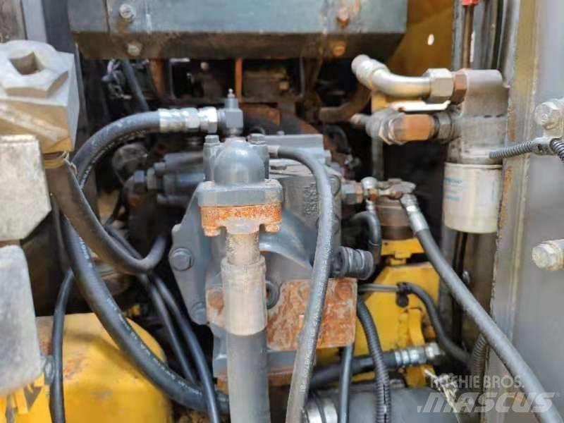 Komatsu PC 128 US Roomikekskavaatorid