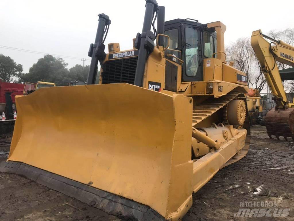 CAT D 8 N Buldooserid