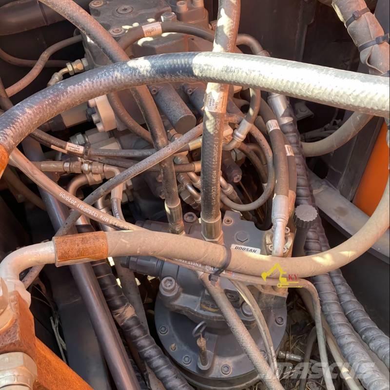 Doosan DX150-9C Roomikekskavaatorid