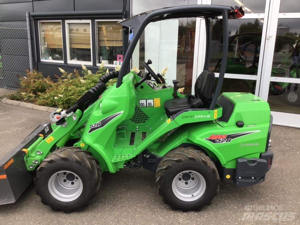 Avant 528 DEMO Mitmeotstarbelised laadurid