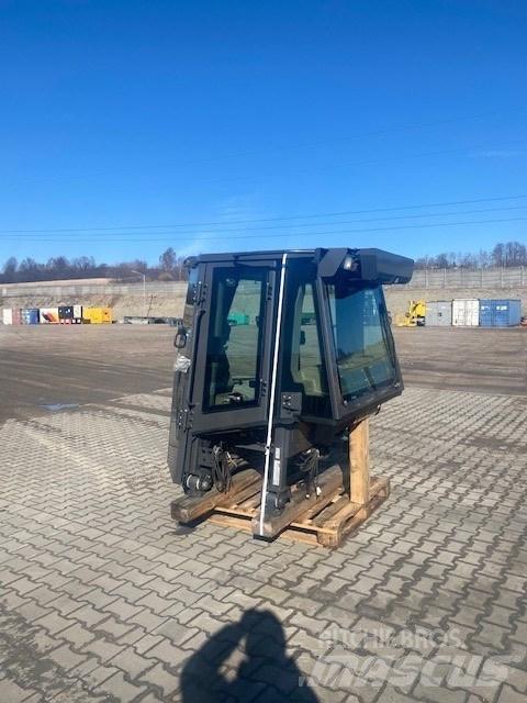 CASE D 1650 NEW CAB Kabiinid