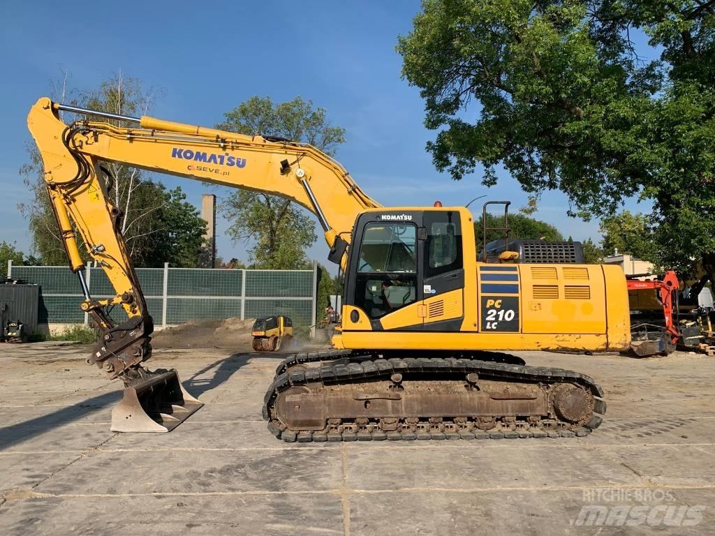 Komatsu PC210 LC-11 Roomikekskavaatorid