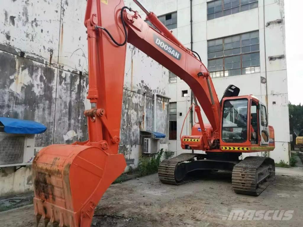 Doosan DH 220 LC-7 Roomikekskavaatorid