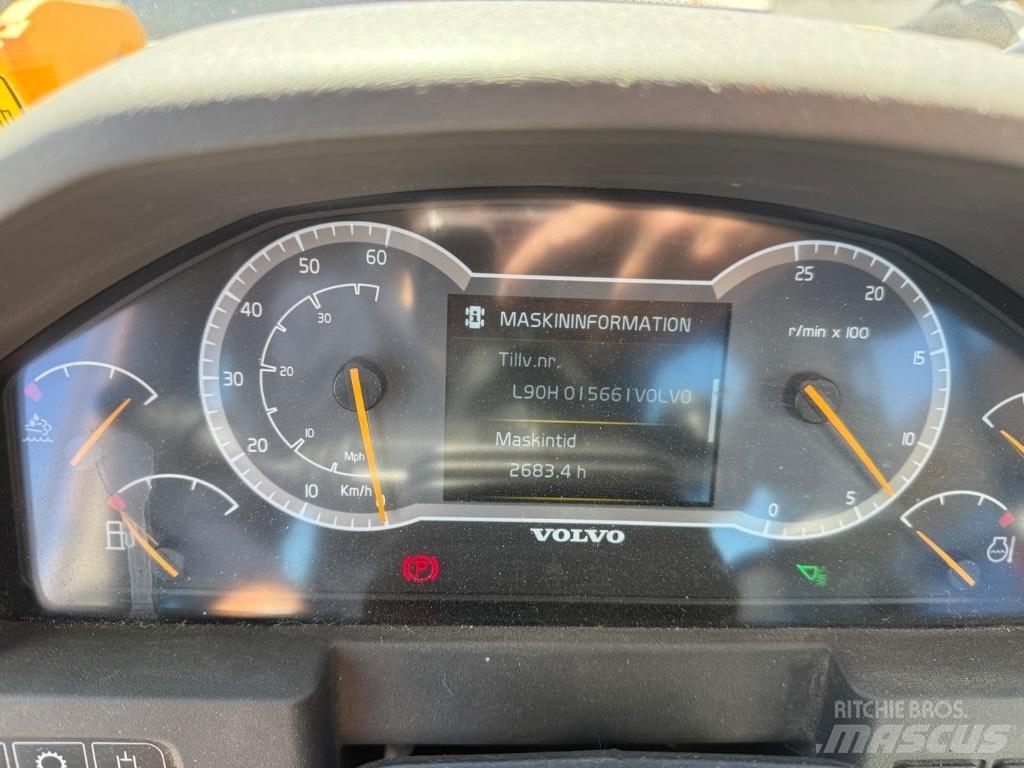 Volvo L90H Rataslaadurid