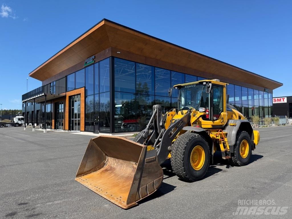 Volvo L90H Rataslaadurid