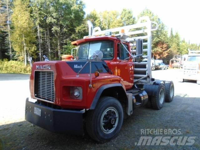 Mack RB 688 S Sadulveokid