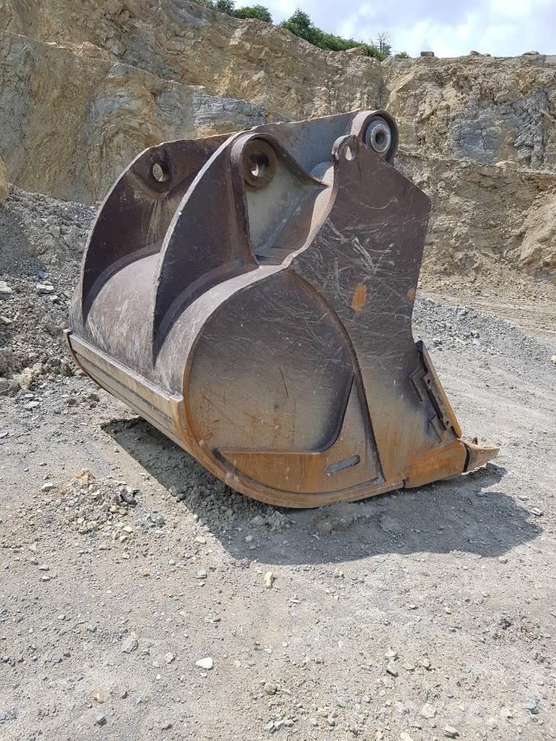 Liebherr R974 Roomikekskavaatorid
