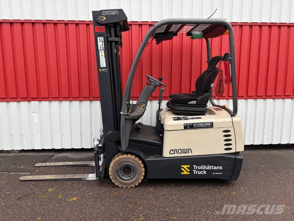 Crown SC3220 Elektritõstukid