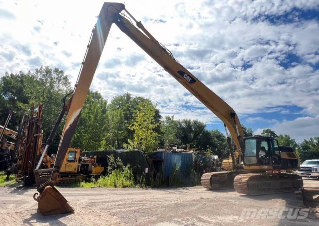 CAT 330 D L Roomikekskavaatorid