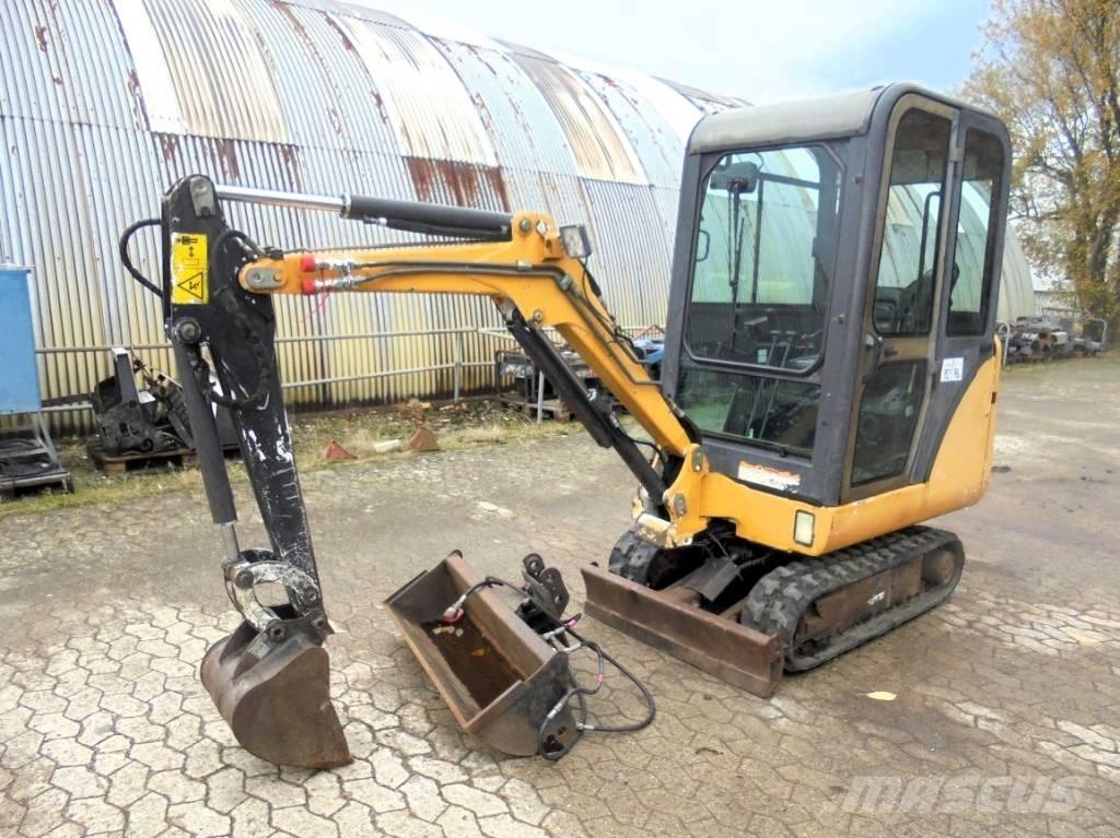 Bobcat 320 D Miniekskavaatorid < 7 t