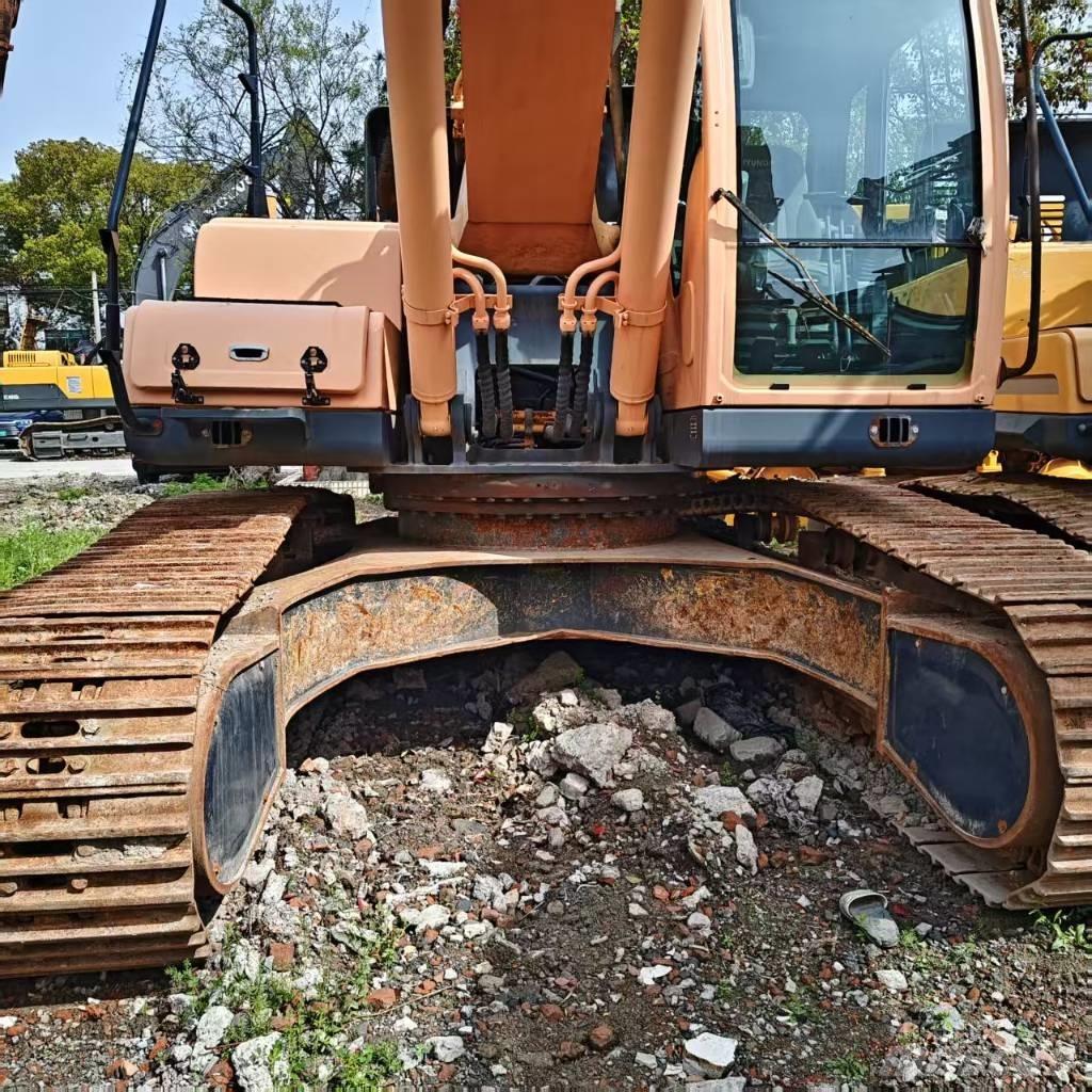 Hyundai R305LC-9t Roomikekskavaatorid