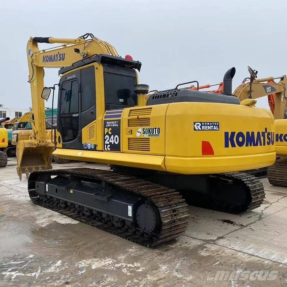 Komatsu PC 240 Roomikekskavaatorid