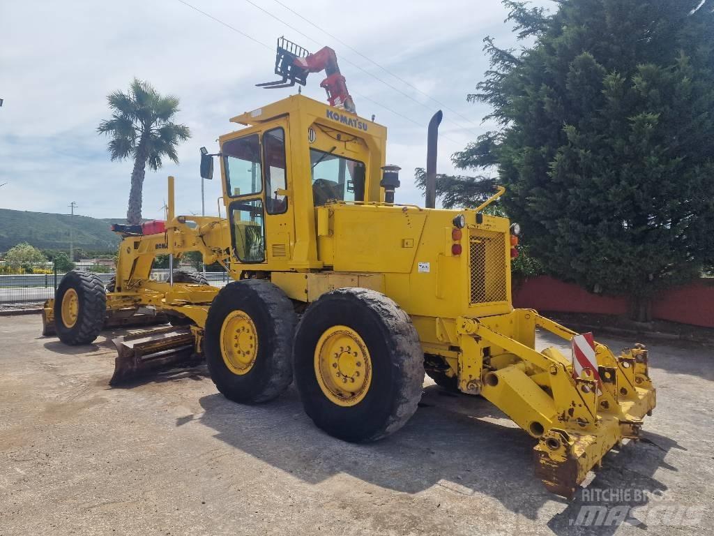 Komatsu GD 521 A-1 Greiderid