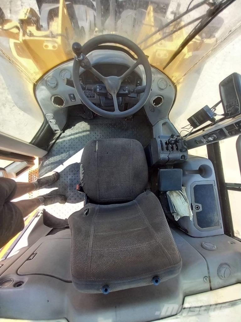 Volvo L 120 F Rataslaadurid