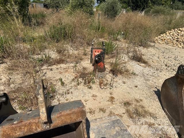 Mecalac 12 MTX Ratasekskavaatorid