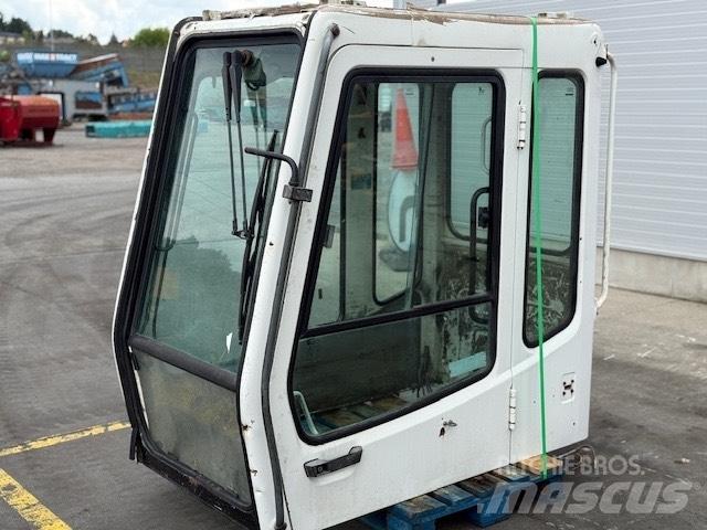 Liebherr CAB SERIE B Kabiinid
