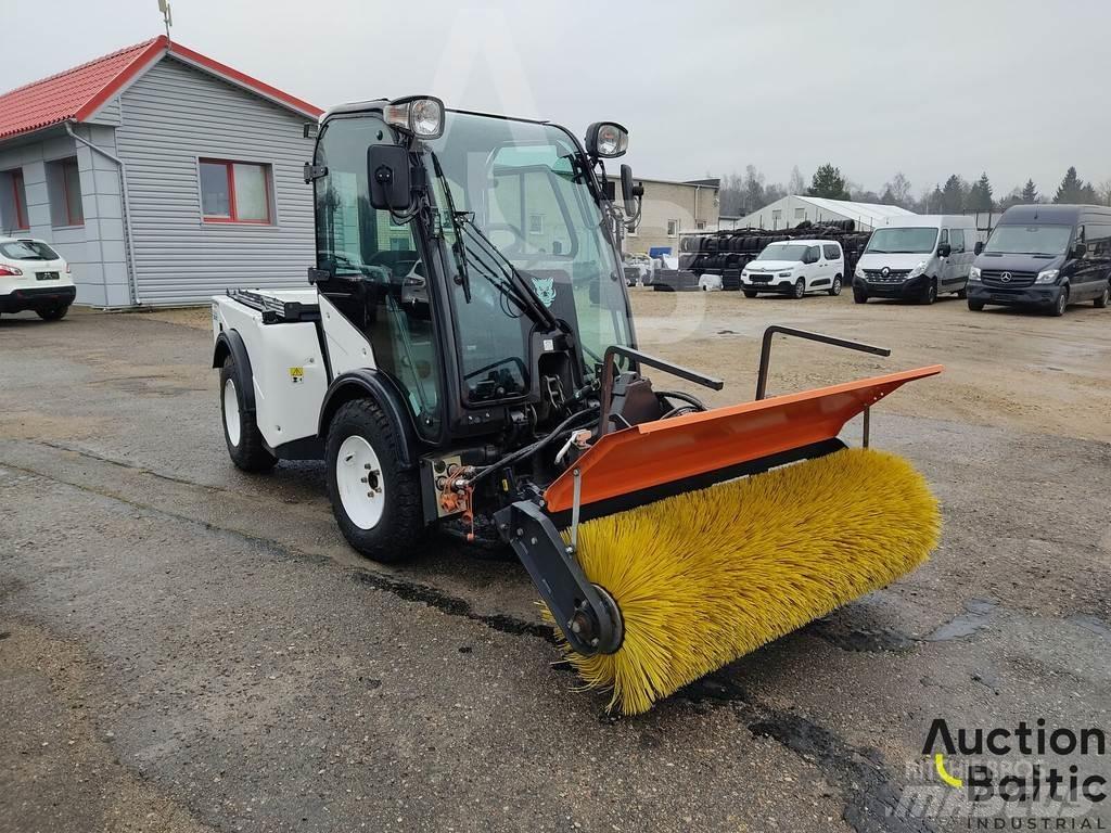 Multihog CX75 Tänavapuhastusmasinad