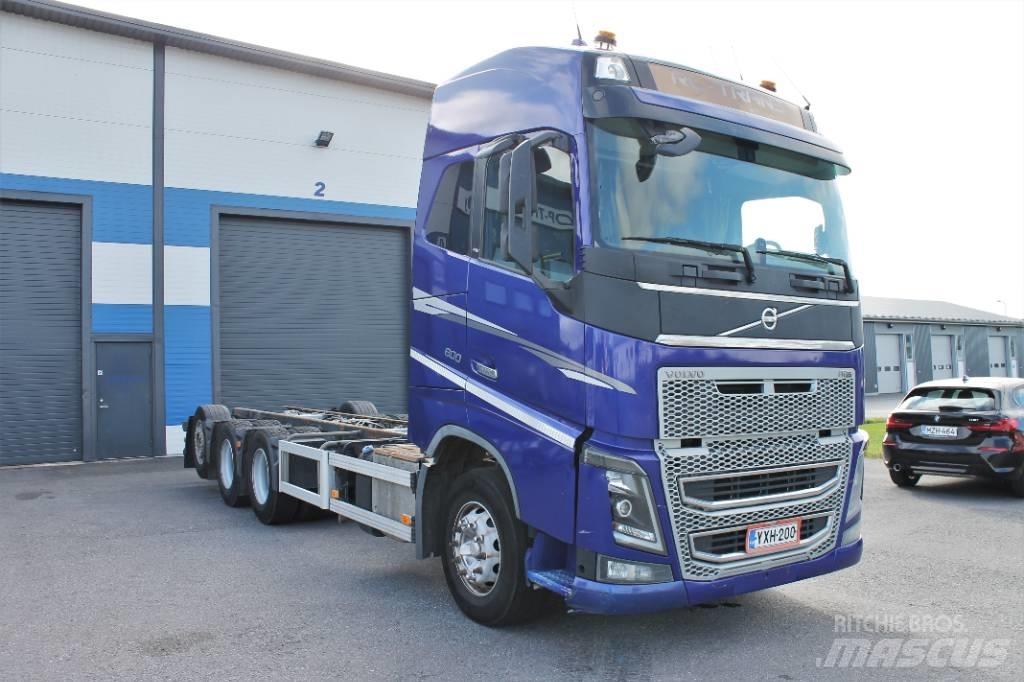 Volvo FH16 600  8x4*4 Raamautod