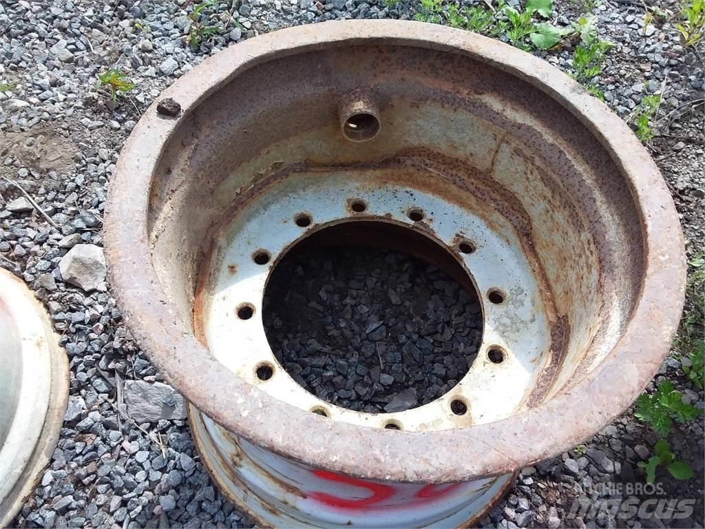 Valmet 860 20x26,5 Rehvid, rattad ja veljed