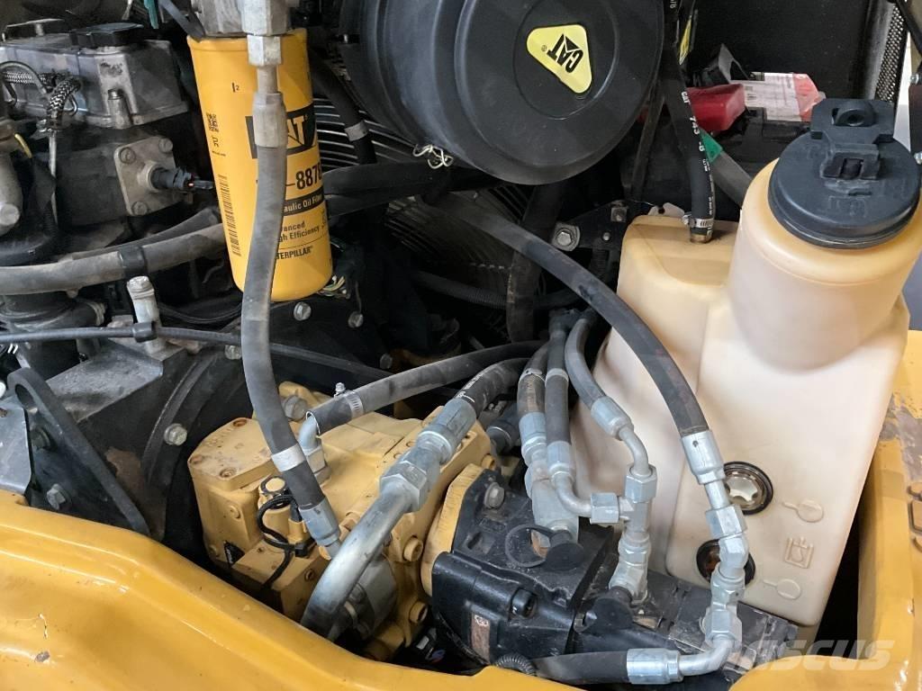 CAT 908 H Rataslaadurid