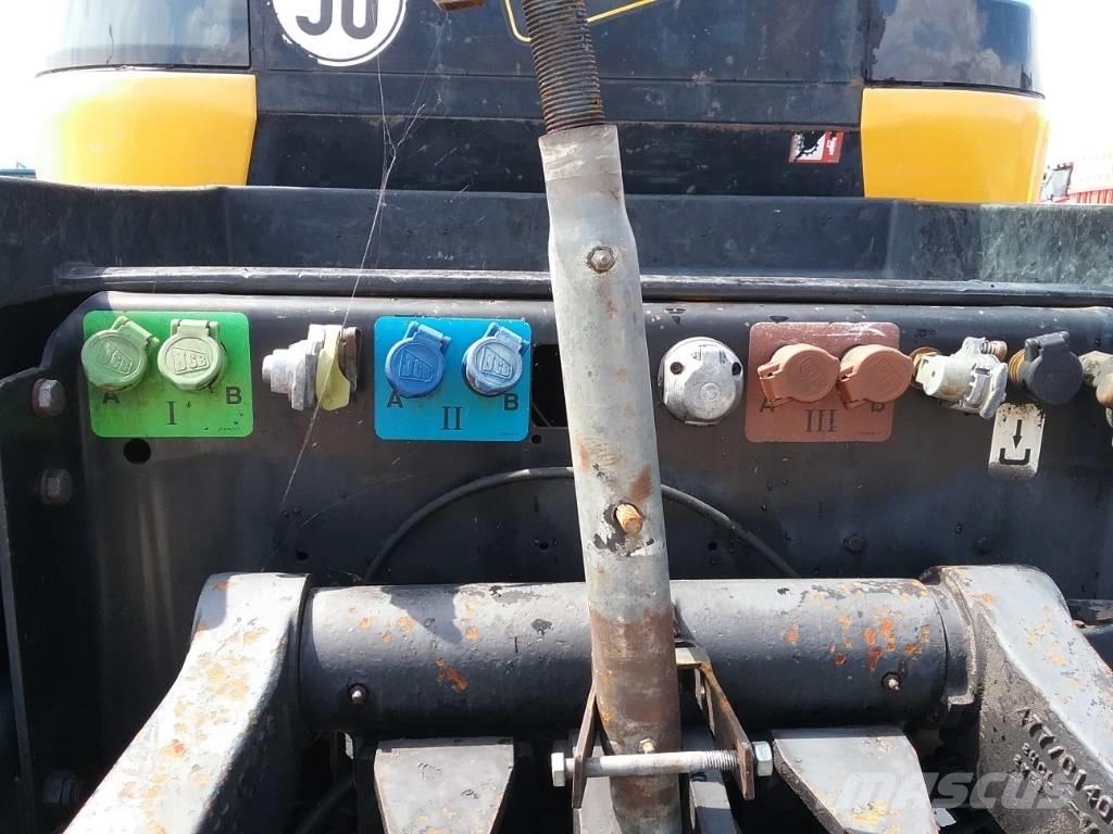 JCB Fastrac 2115 Traktorid