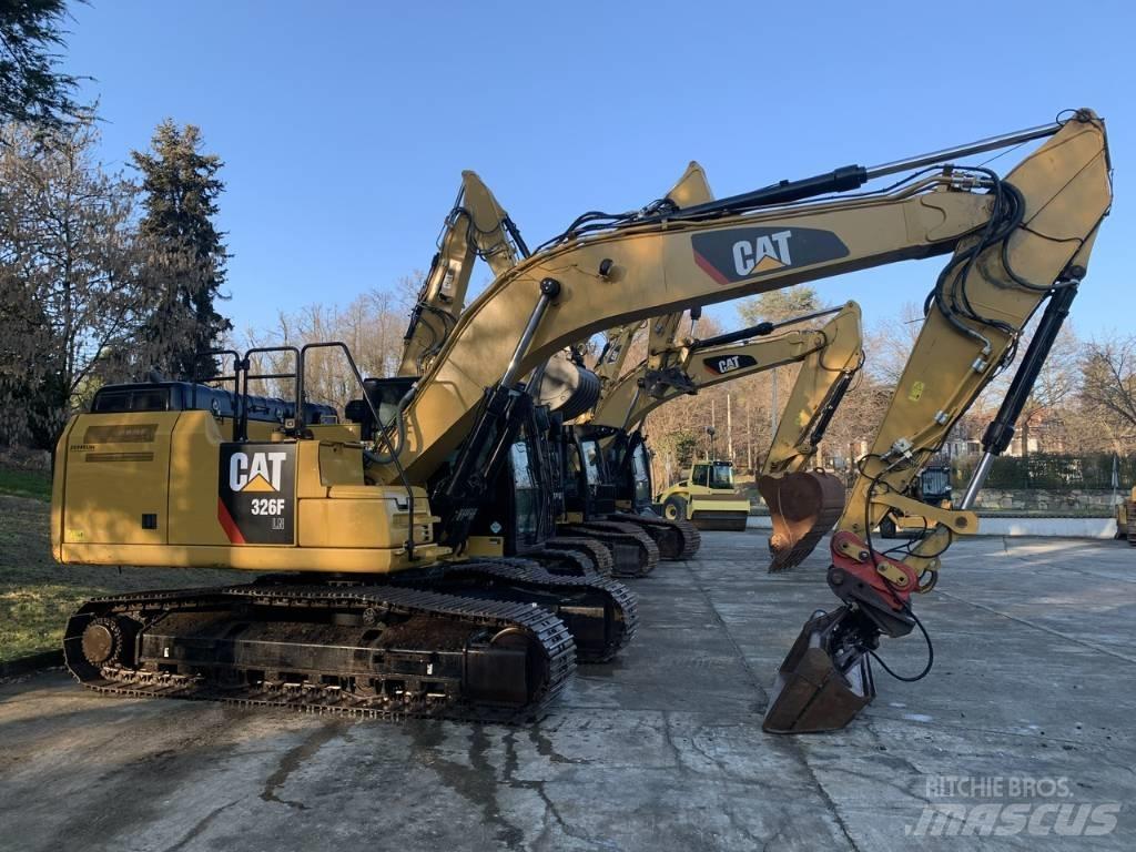 CAT 326 FL N Roomikekskavaatorid