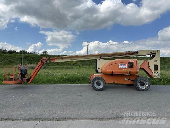 JLG 800AJ Iseliikuvad poomtõstukid