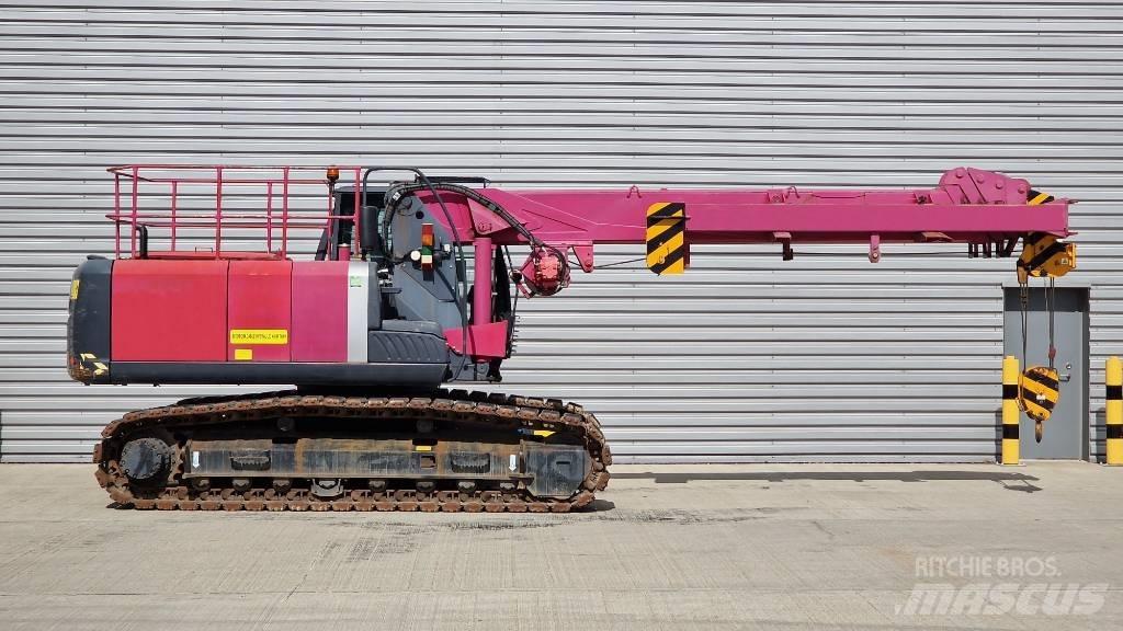 Hitachi ZX 210 LC-3 Roomikkraanad