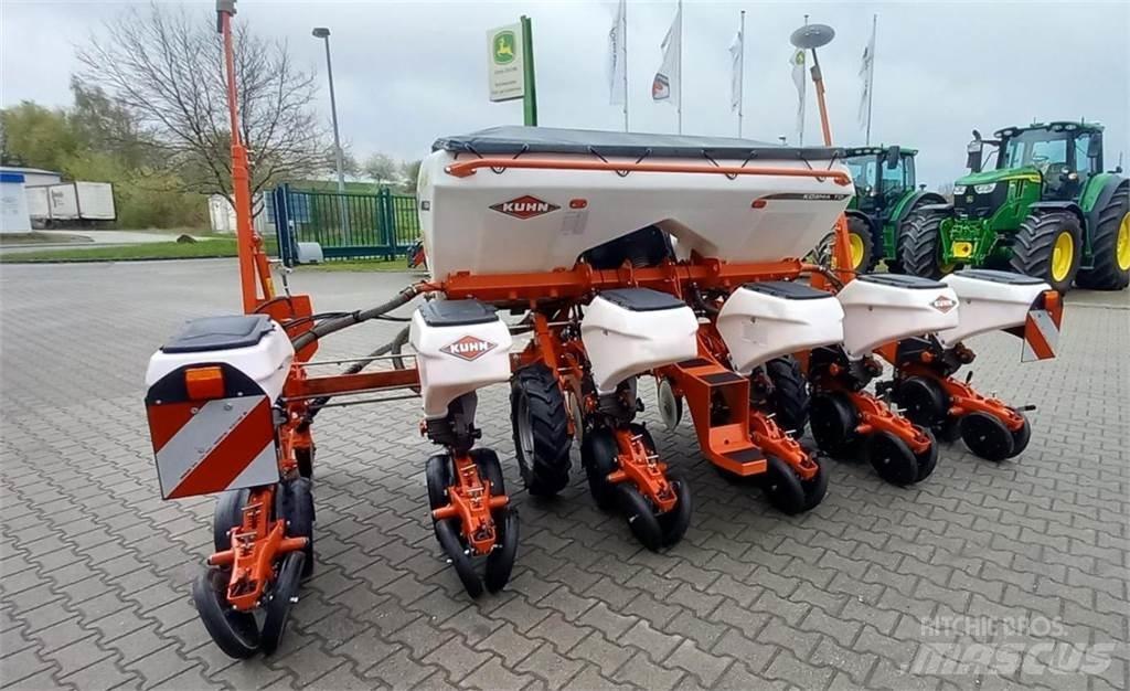 Kuhn Kosma TD Mais Täppiskülvikud