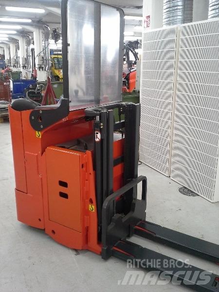 Linde L12LS-03 Platvormiga virnastajad