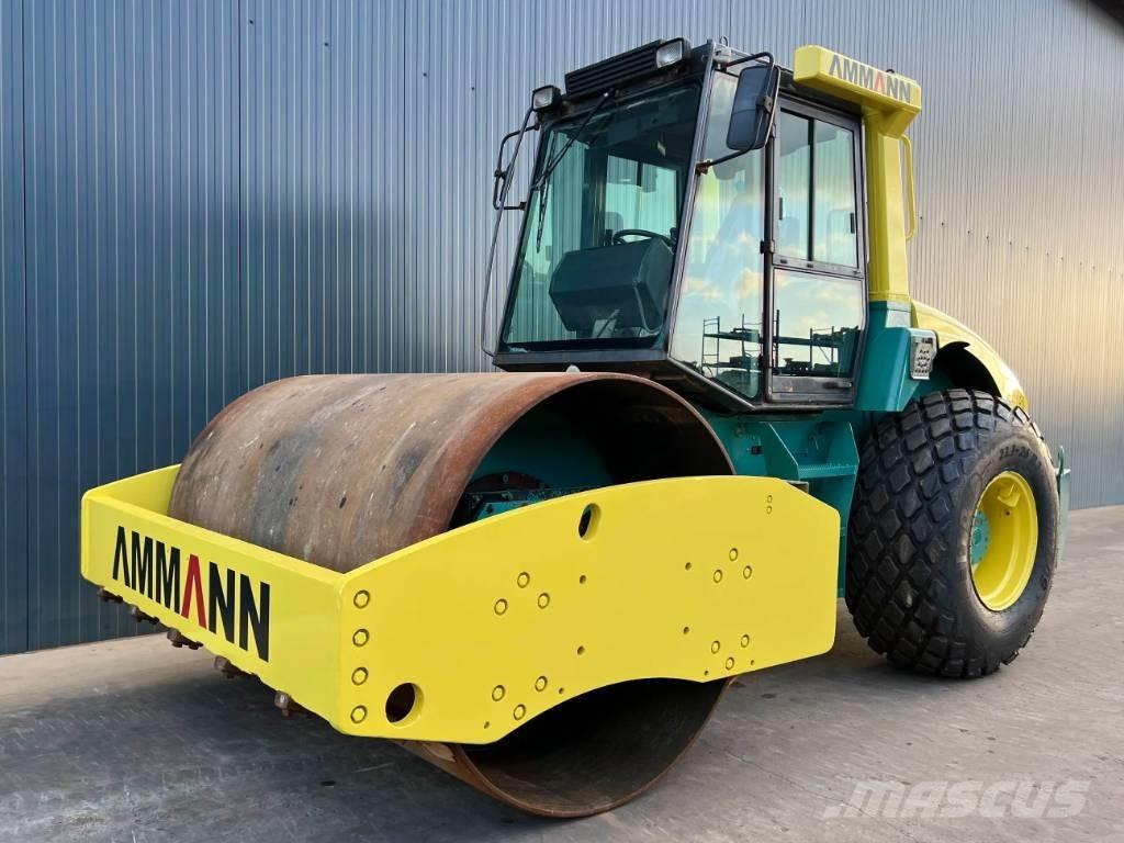 Ammann ASC130 D Ühe trumliga rullid