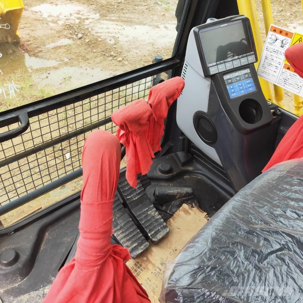 Komatsu PC200-8 Roomikekskavaatorid