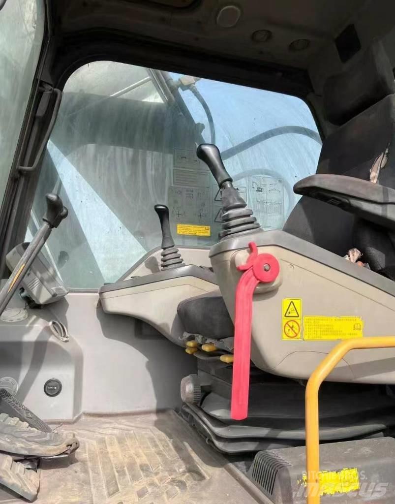 Volvo EC 210 D Roomikekskavaatorid