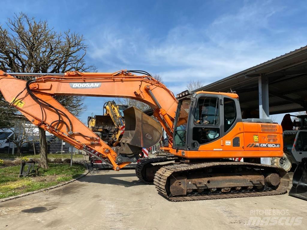 Doosan DX 180 LC-3 Roomikekskavaatorid
