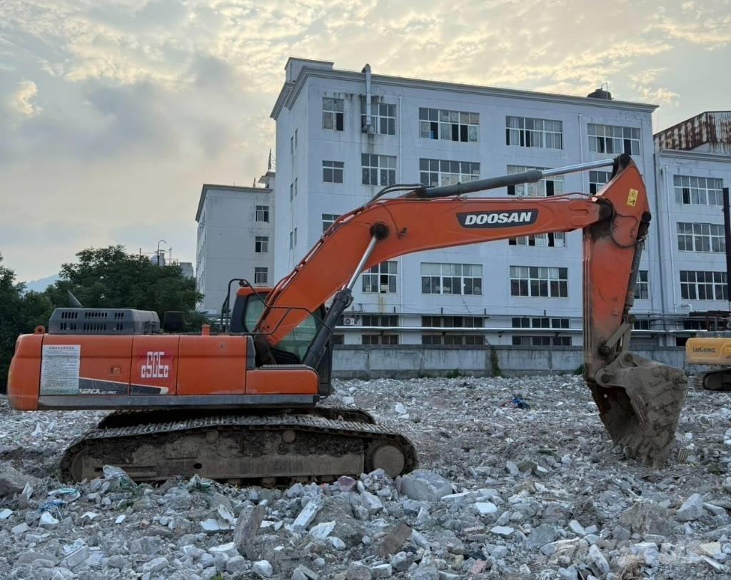 Doosan DX380LC-9C Roomikekskavaatorid