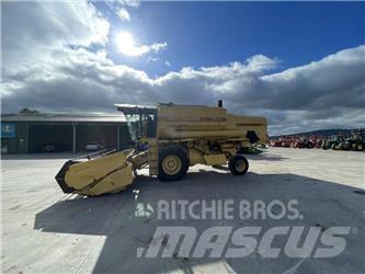 New Holland TX 34 Teraviljakombainid