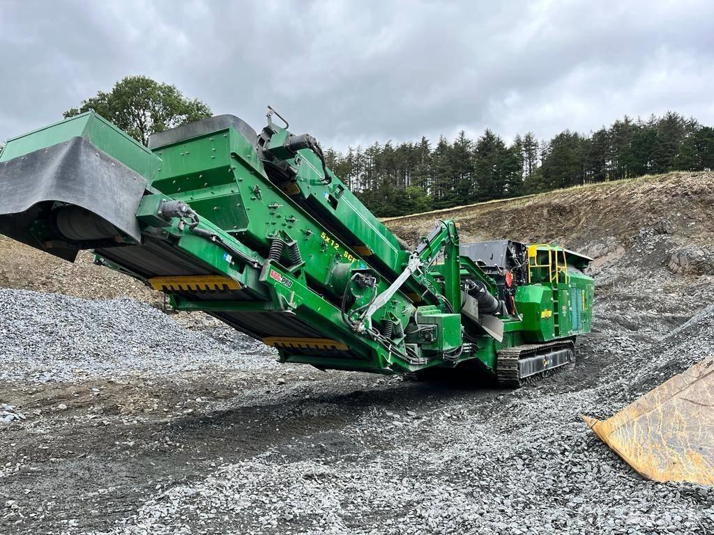 McCloskey I4CR Iseliikuvad purustid