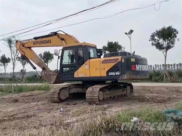 Hyundai R215VS Roomikekskavaatorid