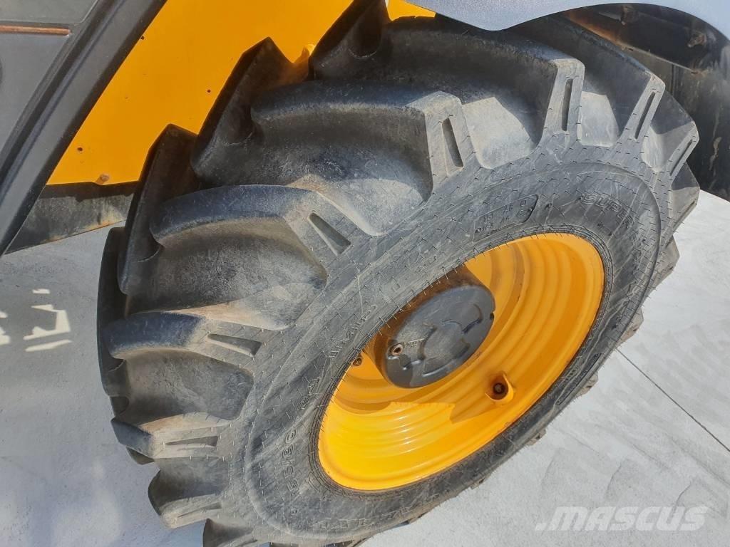 JCB 531-70 - BC25 Teleskooplaadurid