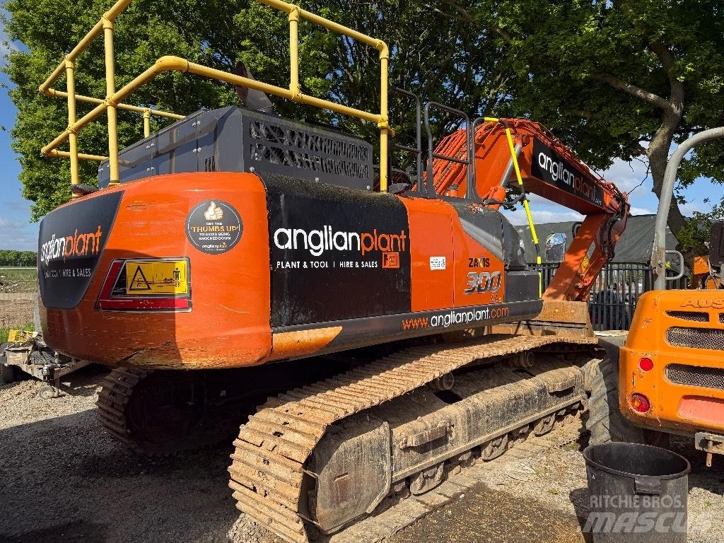 Hitachi ZX 300 LC-7 Roomikekskavaatorid